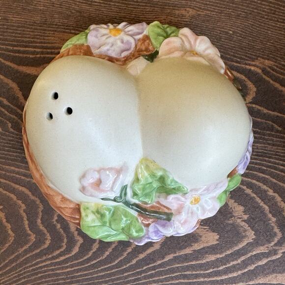 VTG Avon Easter Salt Pepper Shakers Spring Duck Eggs Nest Floral Ceramic EUC - Picture 13 of 15